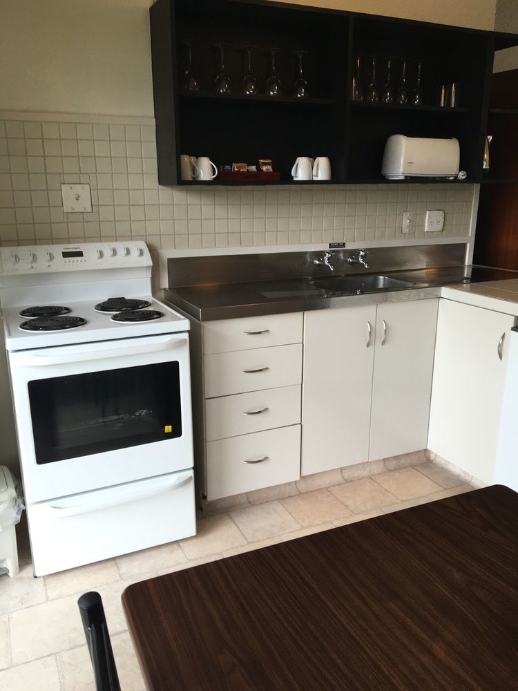 تاورانجا Fountain Court Motel المظهر الخارجي الصورة